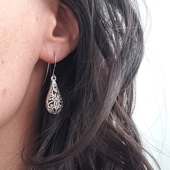 Sterling Silver Teardrop Earrings - Picture 1 of 4